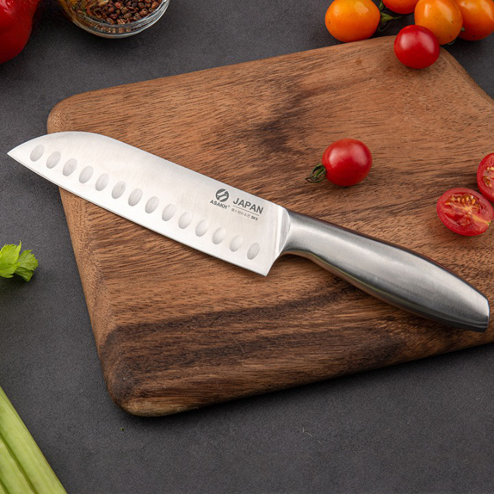 Couteau santoku japonais de cuisine à manche creux